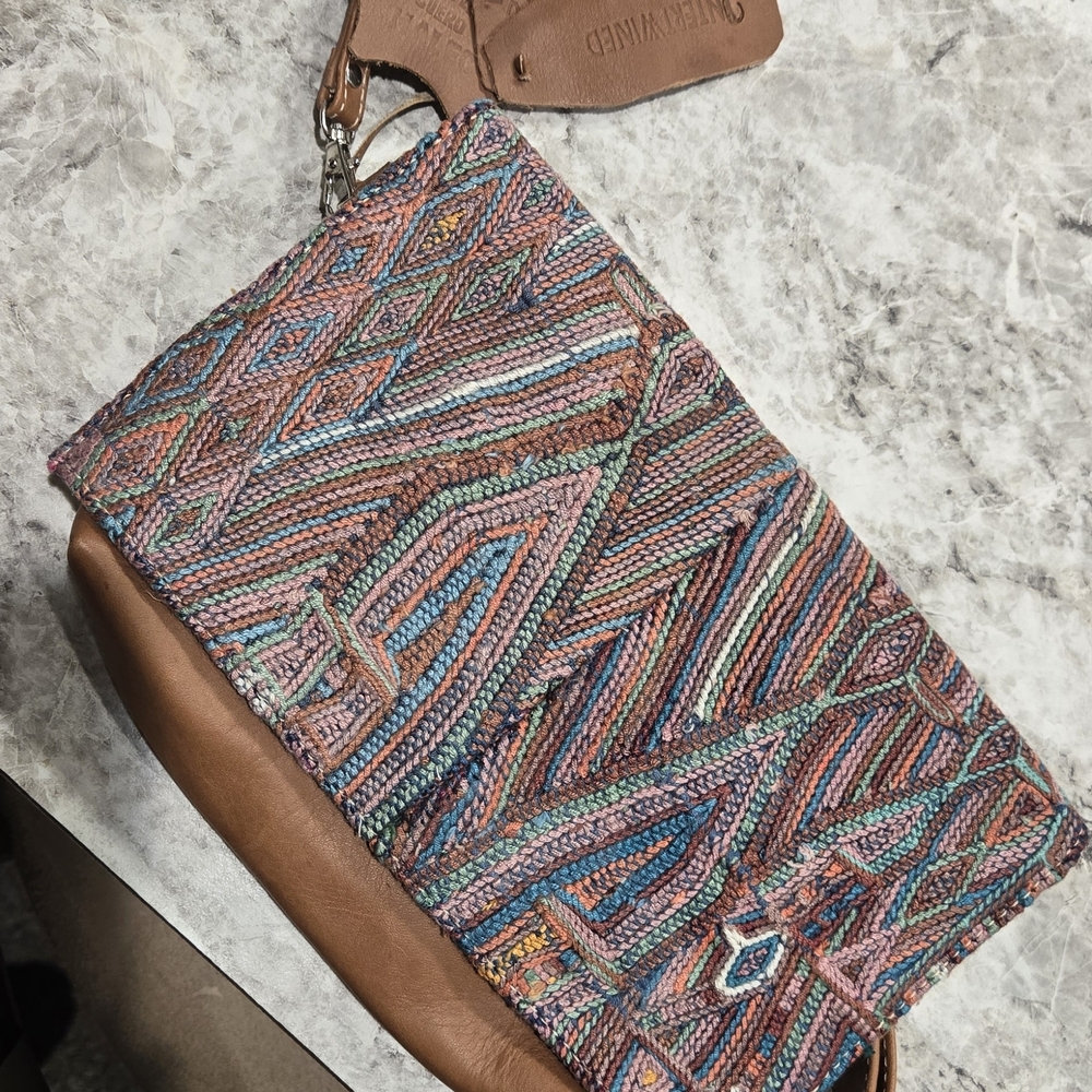 Chic Multicolor Patterned Clutch